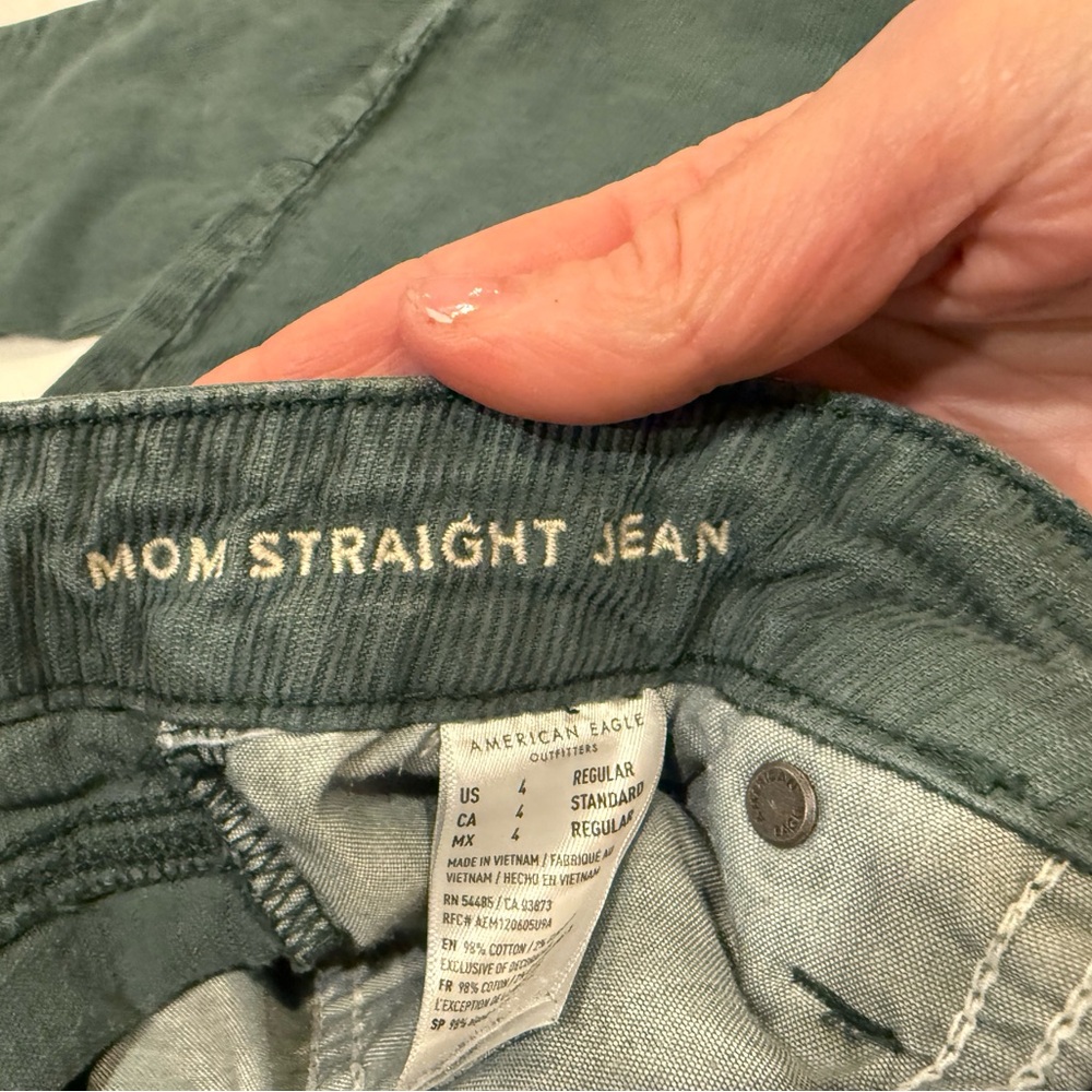 American Eagle Mom Straight Corduroy Pants Green Size 4 Stretch - Picture 5 of 11